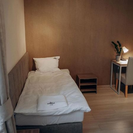 Redwood Hostel Lublin Exteriör bild